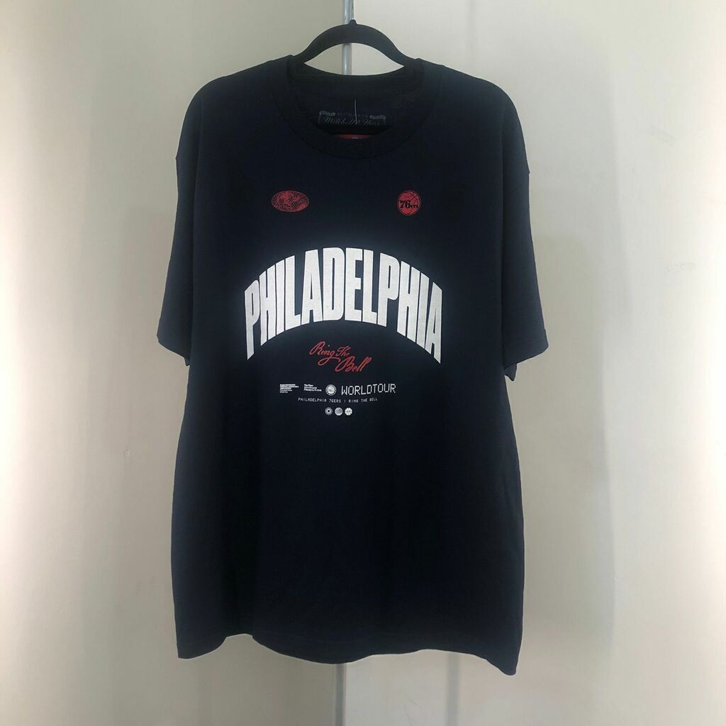 Philadelphia 76ers Camiseta World Tour NBA- Mitchell & Ness